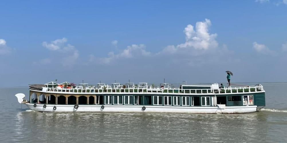 Bangladesh by Boat: River Cruises & Backwaters